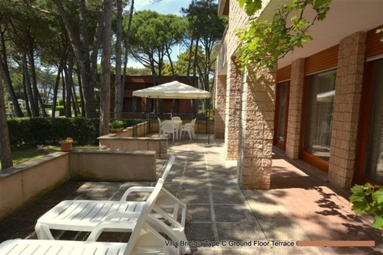 Ferienwohnung Lignano Exclusive With Pool Lignano Sabbiadoro Exterior foto